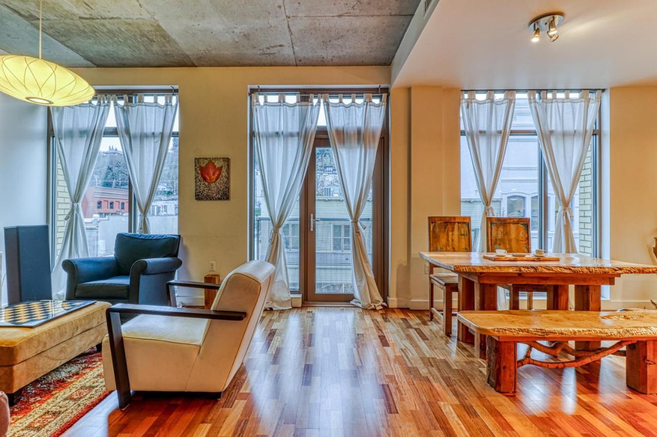 Oak Street Lofts Hotell Hood River Eksteriør bilde